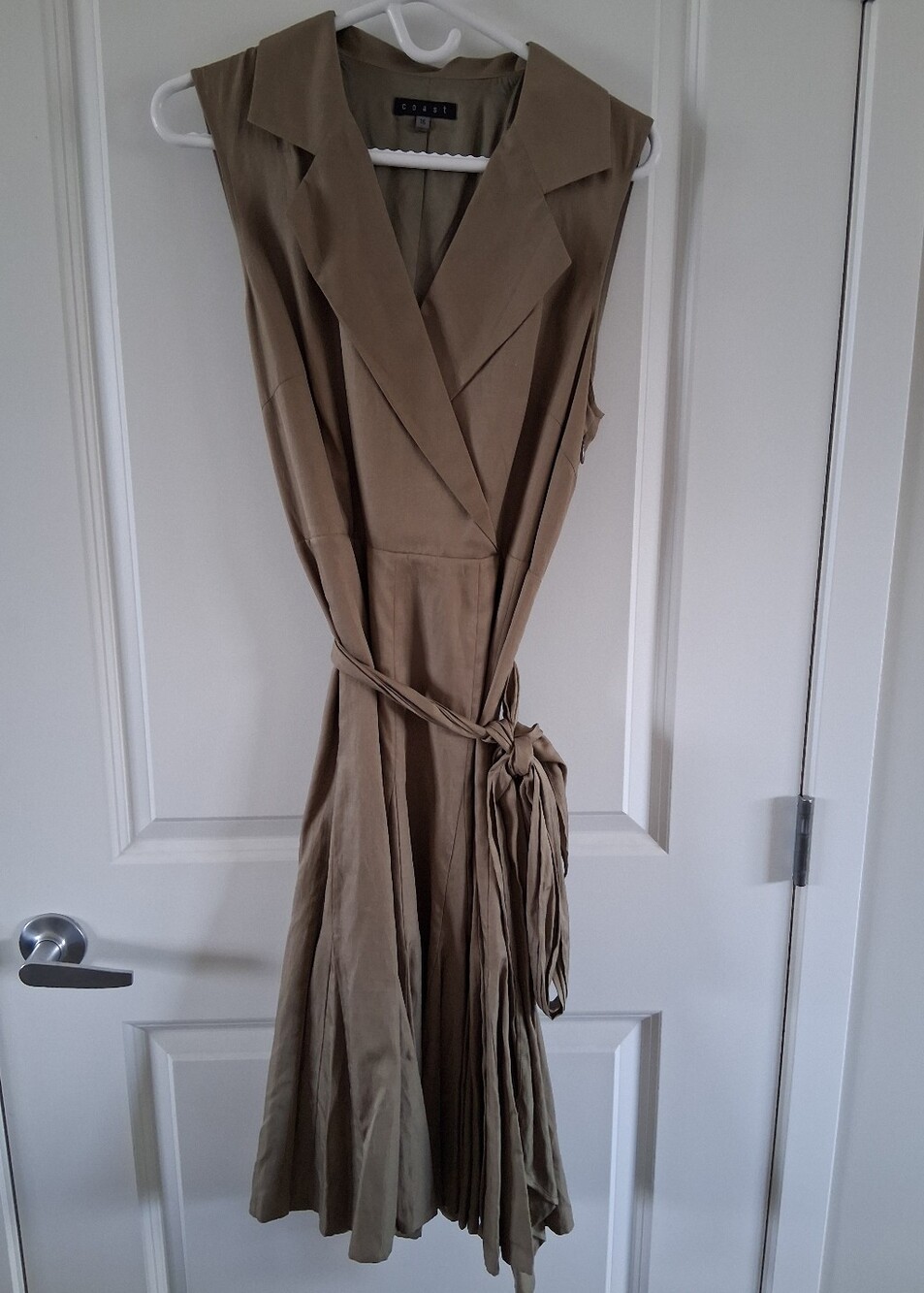 Sleeveless Taupe/olive Dress With Tie